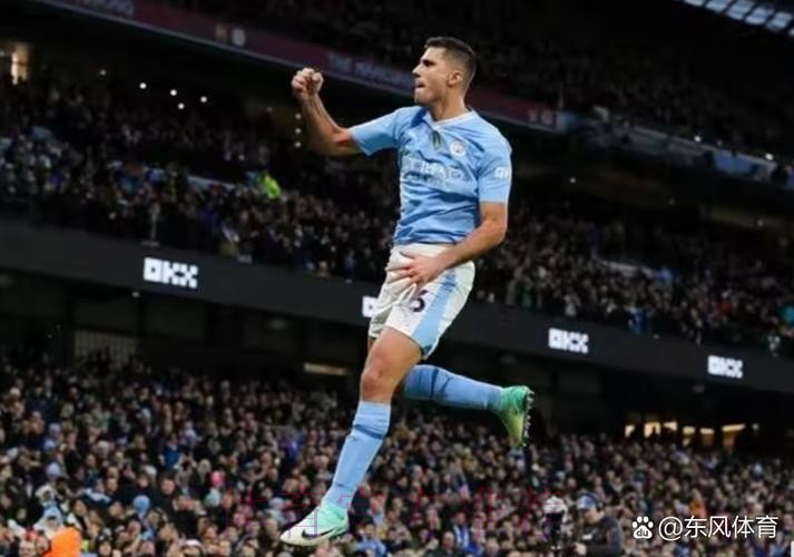 记者：罗德里戈右大腿腿筋疼痛，今天接受检查